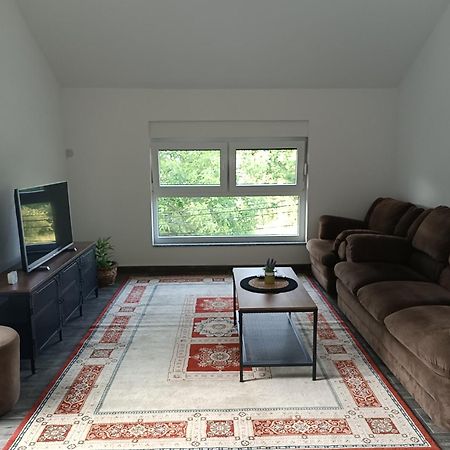 Zen Loft Apartment Тузла Екстериор снимка